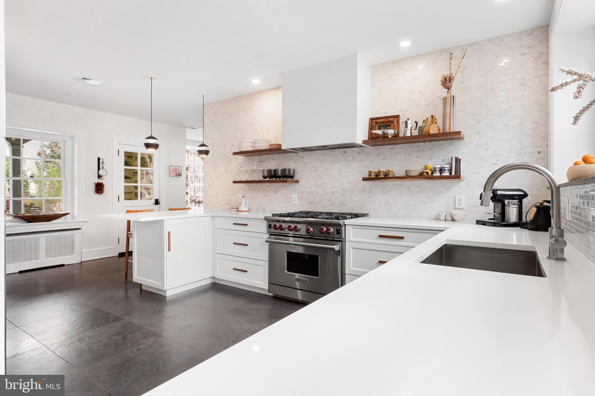 422 Warick Road Wynnewood, PA 19096 - Photo 31 of 130 Wolf, Liebherr, Miele appliances