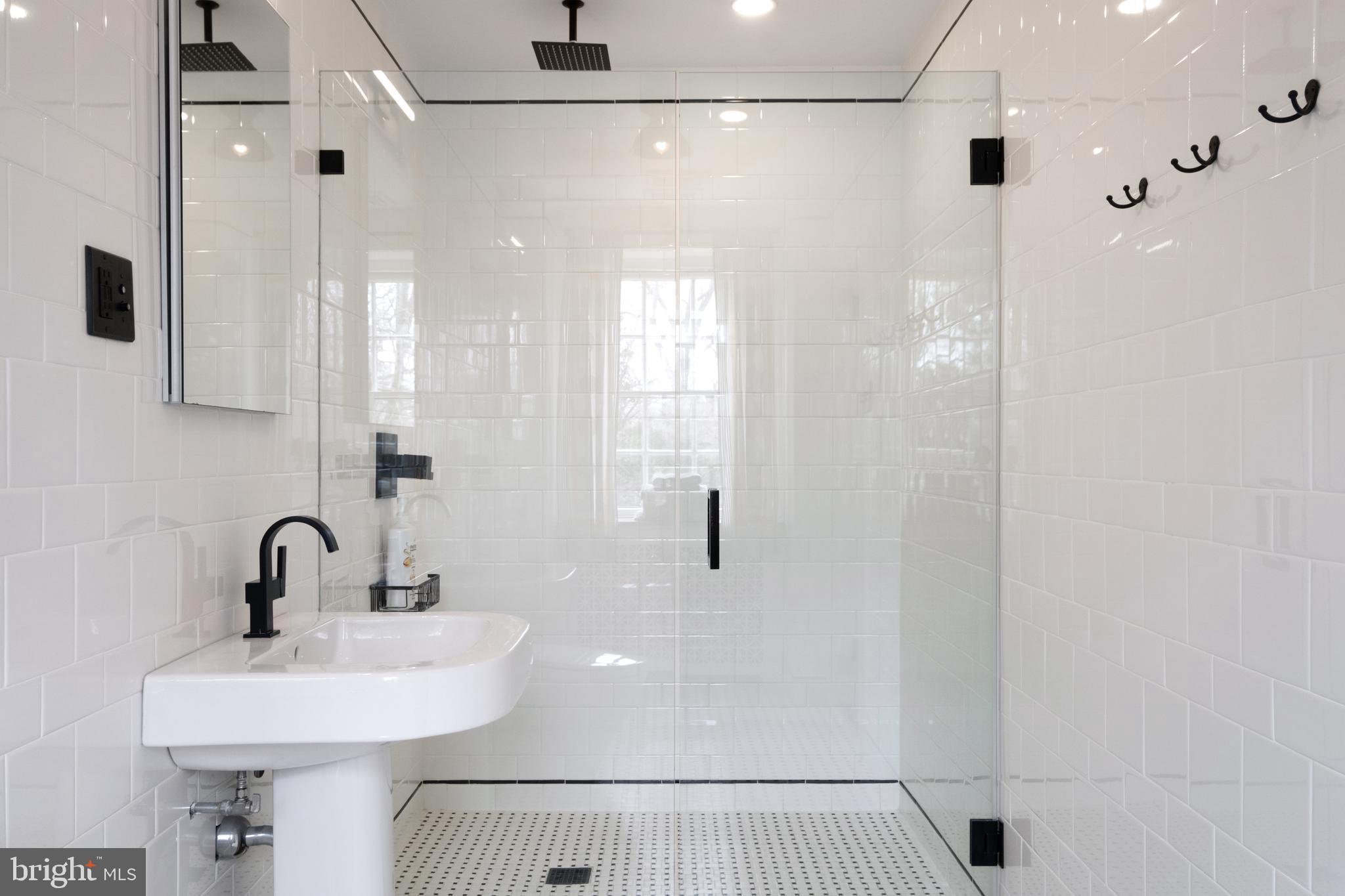 422 Warick Road Wynnewood, PA 19096 - Photo 60 of 130 Junior En Suite Bath