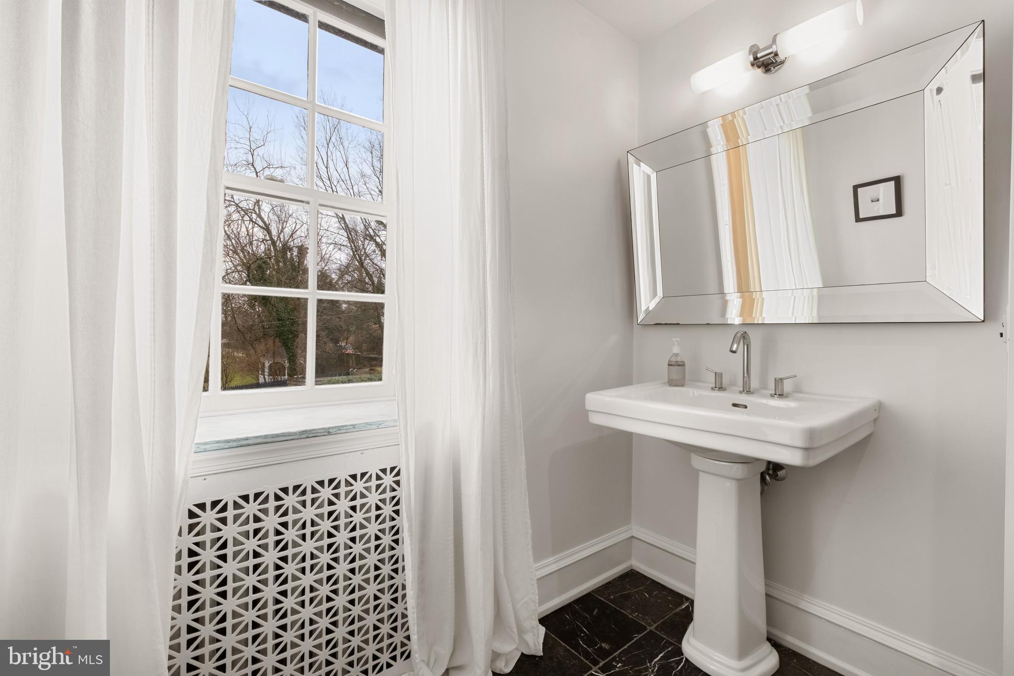 422 Warick Road Wynnewood, PA 19096 - Photo 64 of 130 Hallway Bath 3