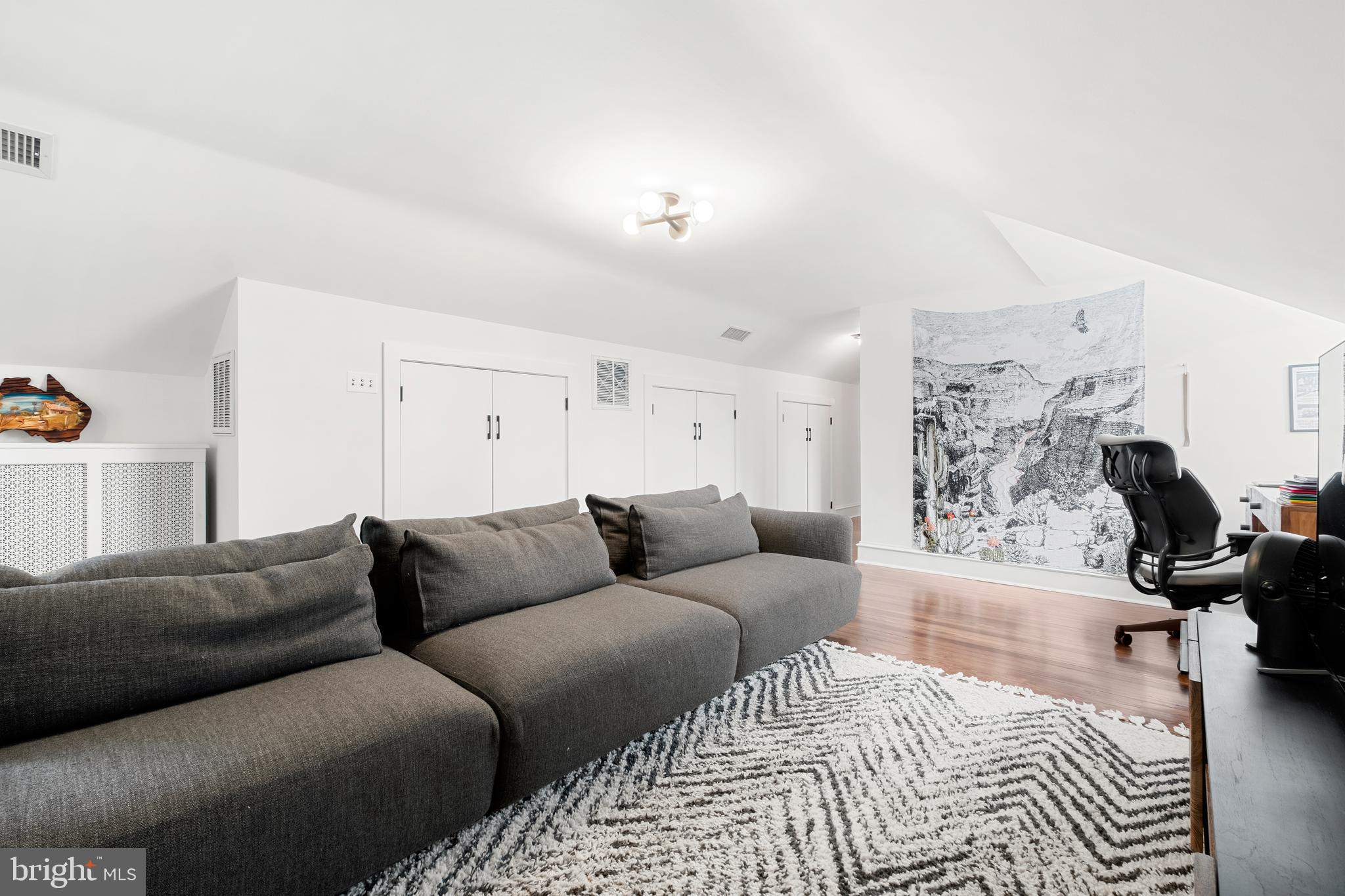 422 Warick Road Wynnewood, PA 19096 - Photo 79 of 130 3rd Fl Family Rm
