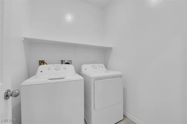 $2,000 | 987 Crystal Grotto Avenue, North Las Vegas, NV 89081