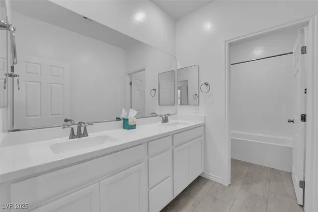 $2,000 | 987 Crystal Grotto Avenue, North Las Vegas, NV 89081