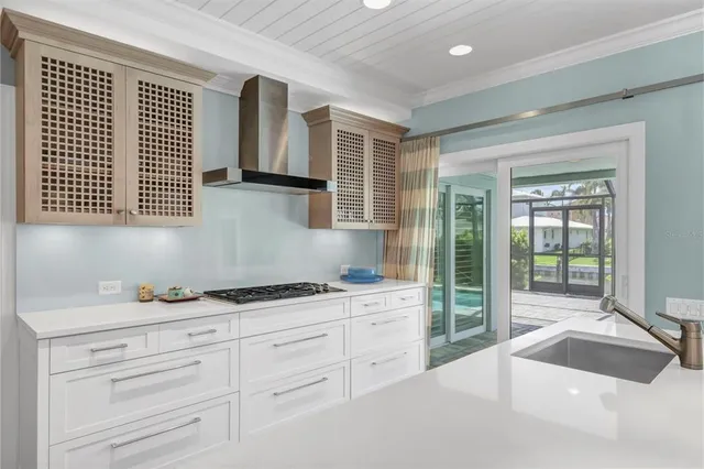 $2,215,000 | 510 Wedge Lane, Longboat Key, FL 34228