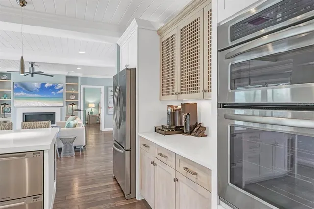 $2,215,000 | 510 Wedge Lane, Longboat Key, FL 34228