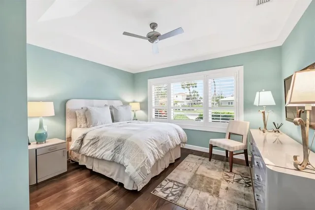 $2,215,000 | 510 Wedge Lane, Longboat Key, FL 34228