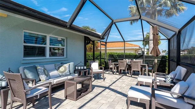 $2,215,000 | 510 Wedge Lane, Longboat Key, FL 34228