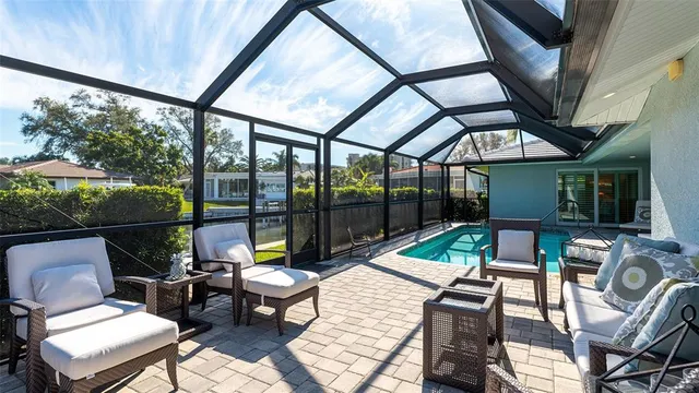 $2,215,000 | 510 Wedge Lane, Longboat Key, FL 34228