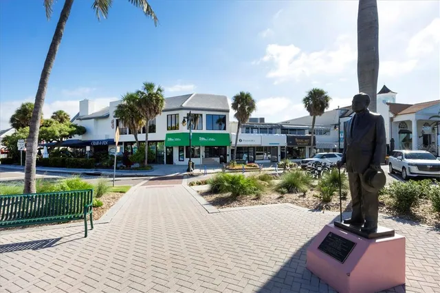 $2,215,000 | 510 Wedge Lane, Longboat Key, FL 34228