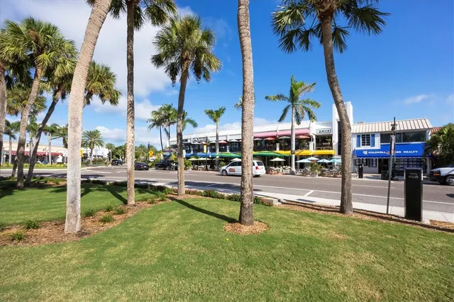 $2,215,000 | 510 Wedge Lane, Longboat Key, FL 34228