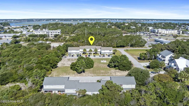 $465,000 | 8817 Janell Court, Emerald Isle, NC 28594