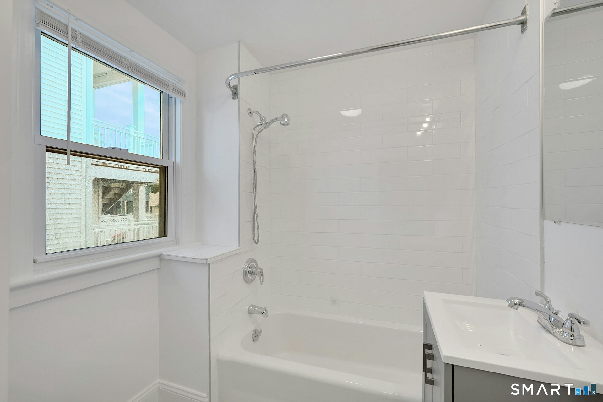 125 Tunxis Hill Road Fairfield, CT 06825 - Photo 8 of 20