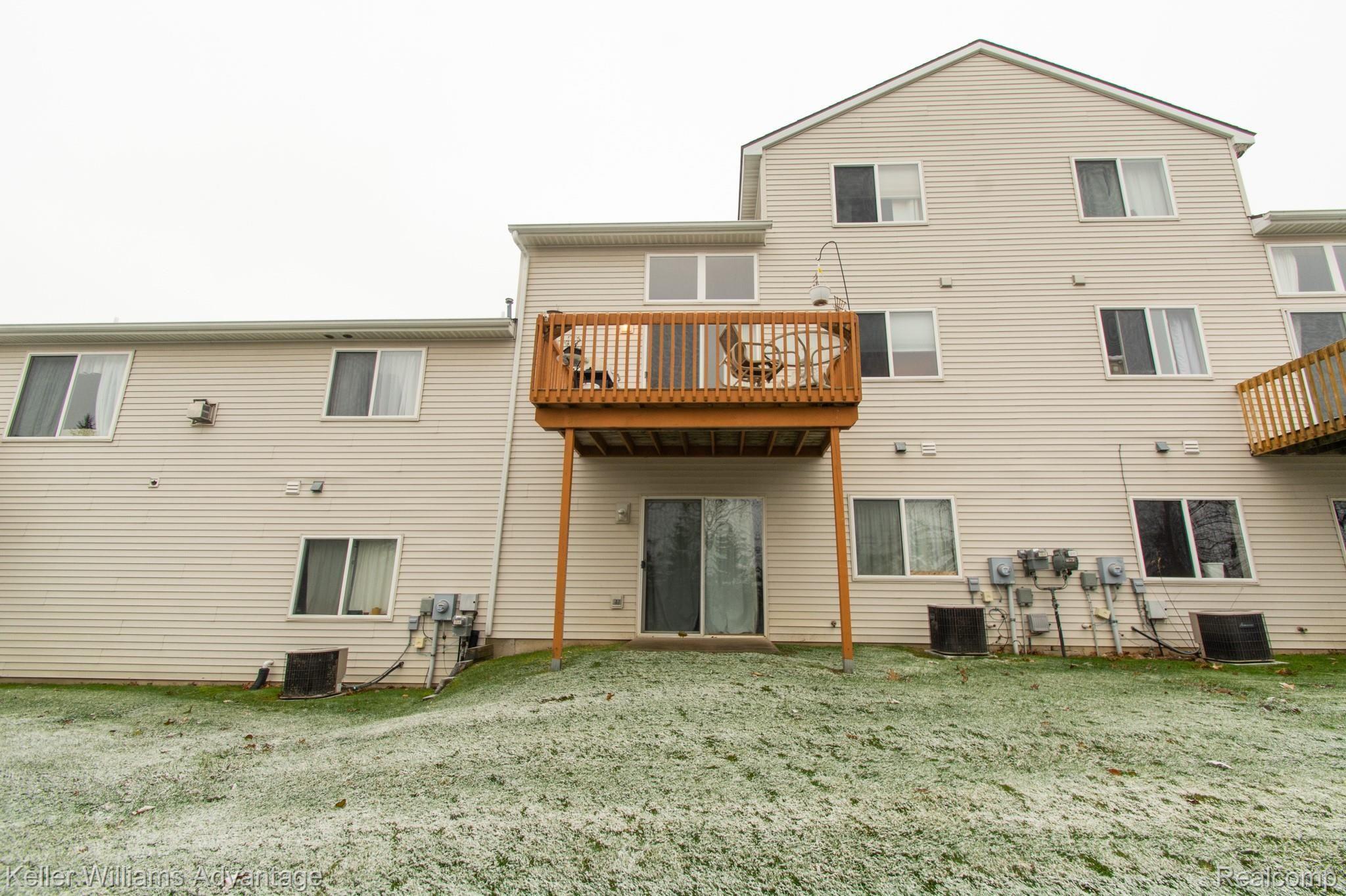 36 Sedum Road Howell, MI 48843 - Photo 2 of 33 36 Sedum-Back 6.jpg