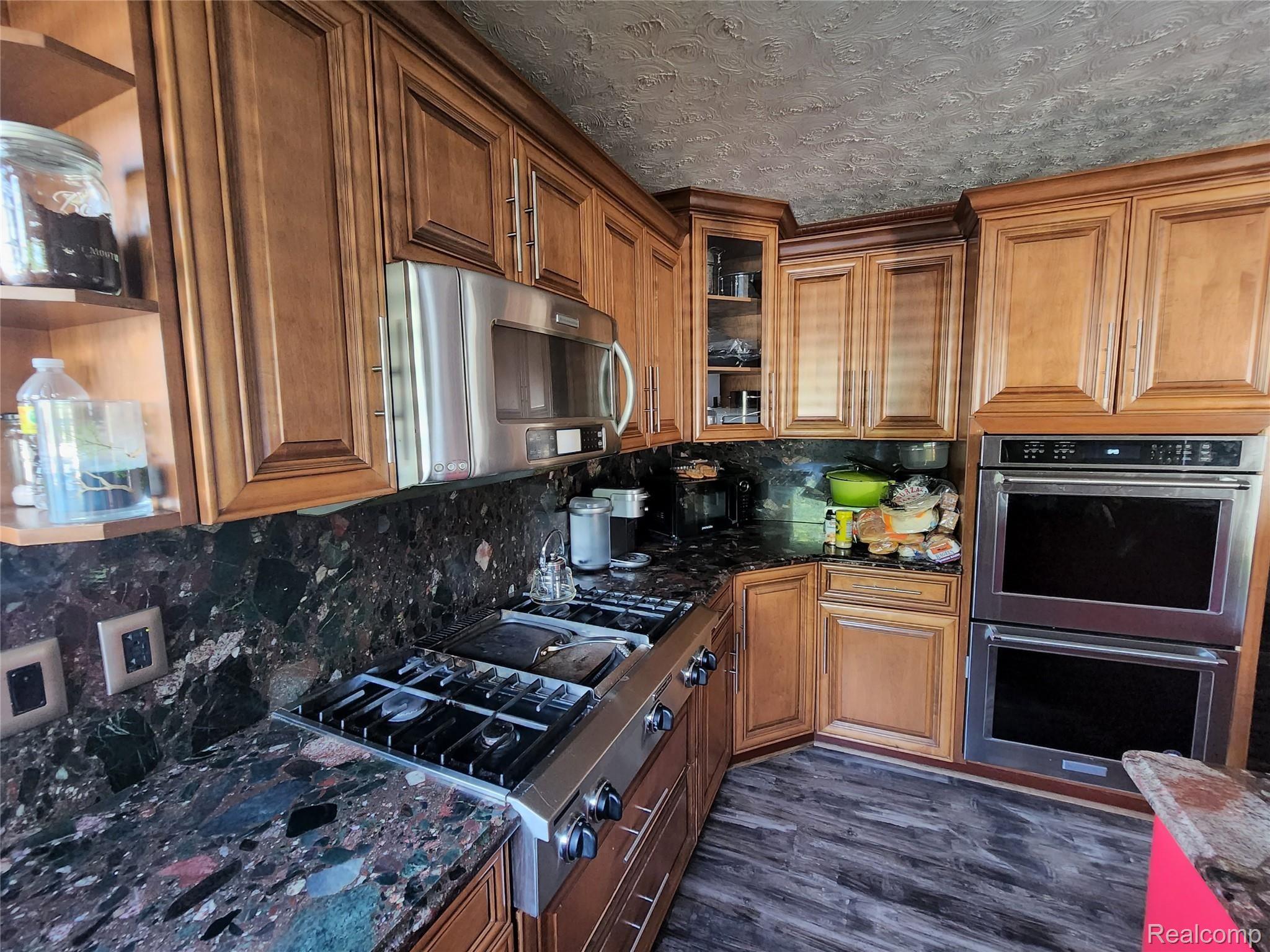 313 Cherry Lane Inkster, MI 48141 - Photo 18 of 32 20220523_185857.jpg