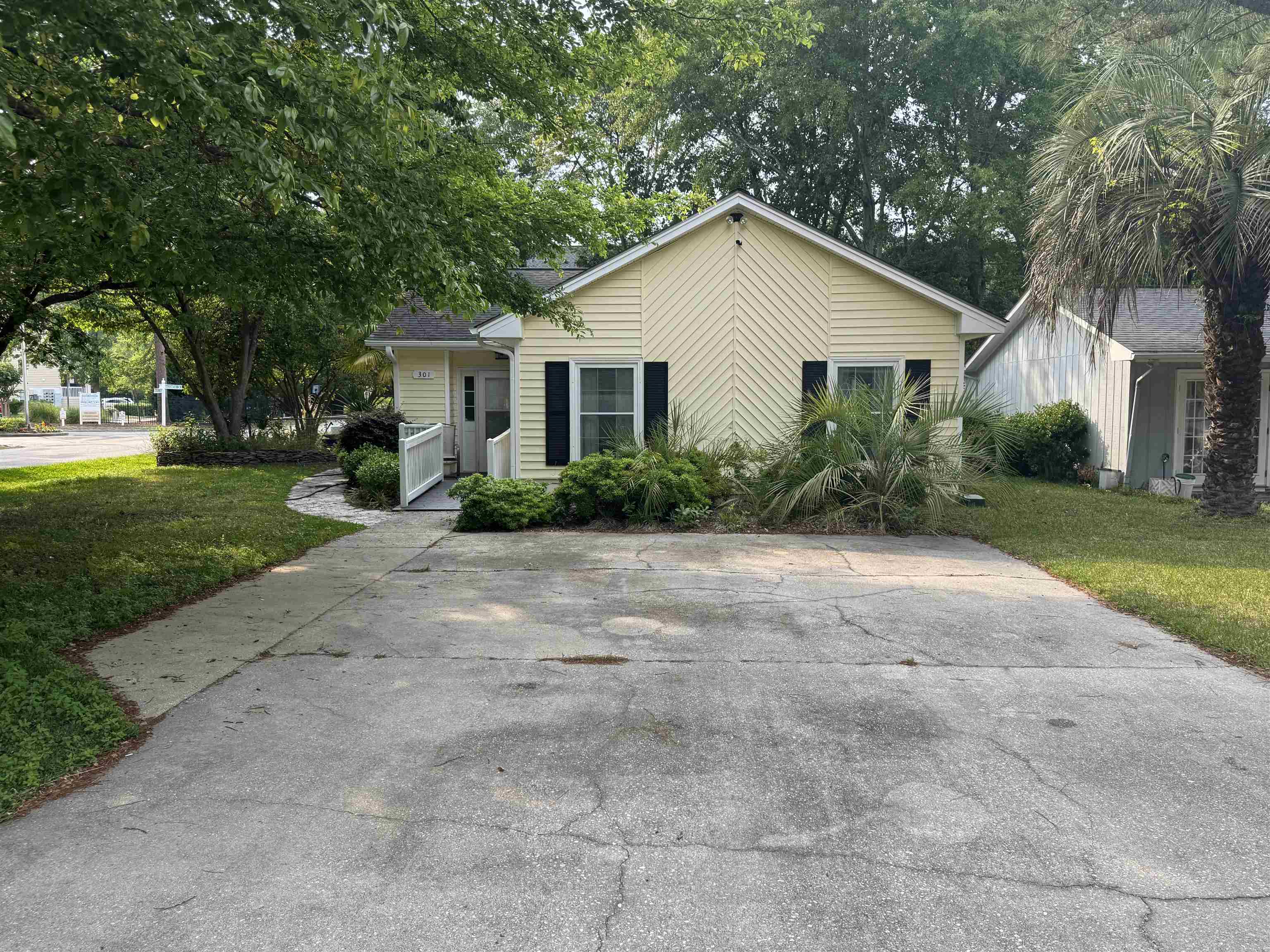 301 Stratford Place Murrells Inlet, SC 29576 - Photo 25 of 28