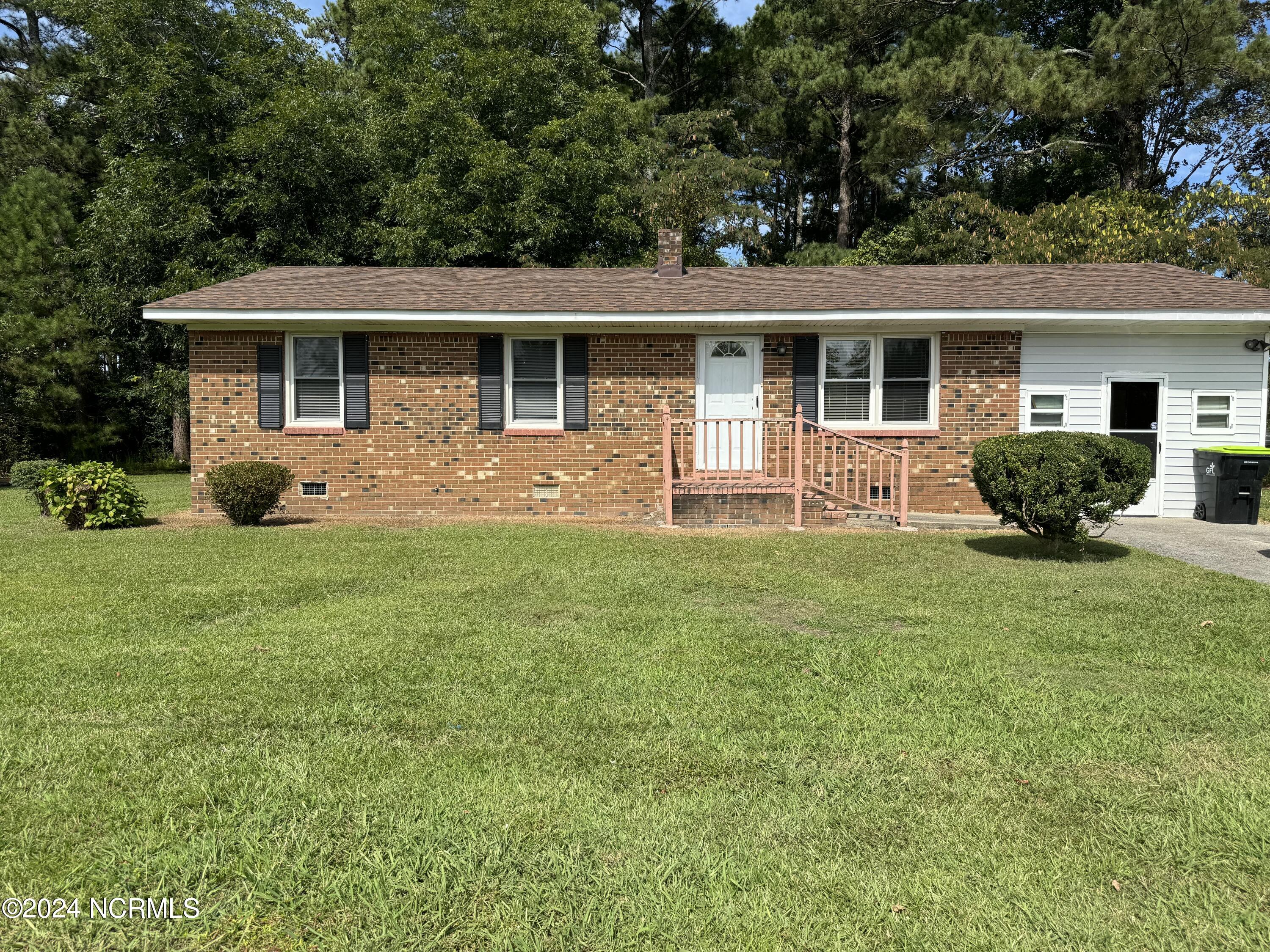 6748 Hassell Road Robersonville, NC 27871 - Photo 1 of 21 IMG_1140