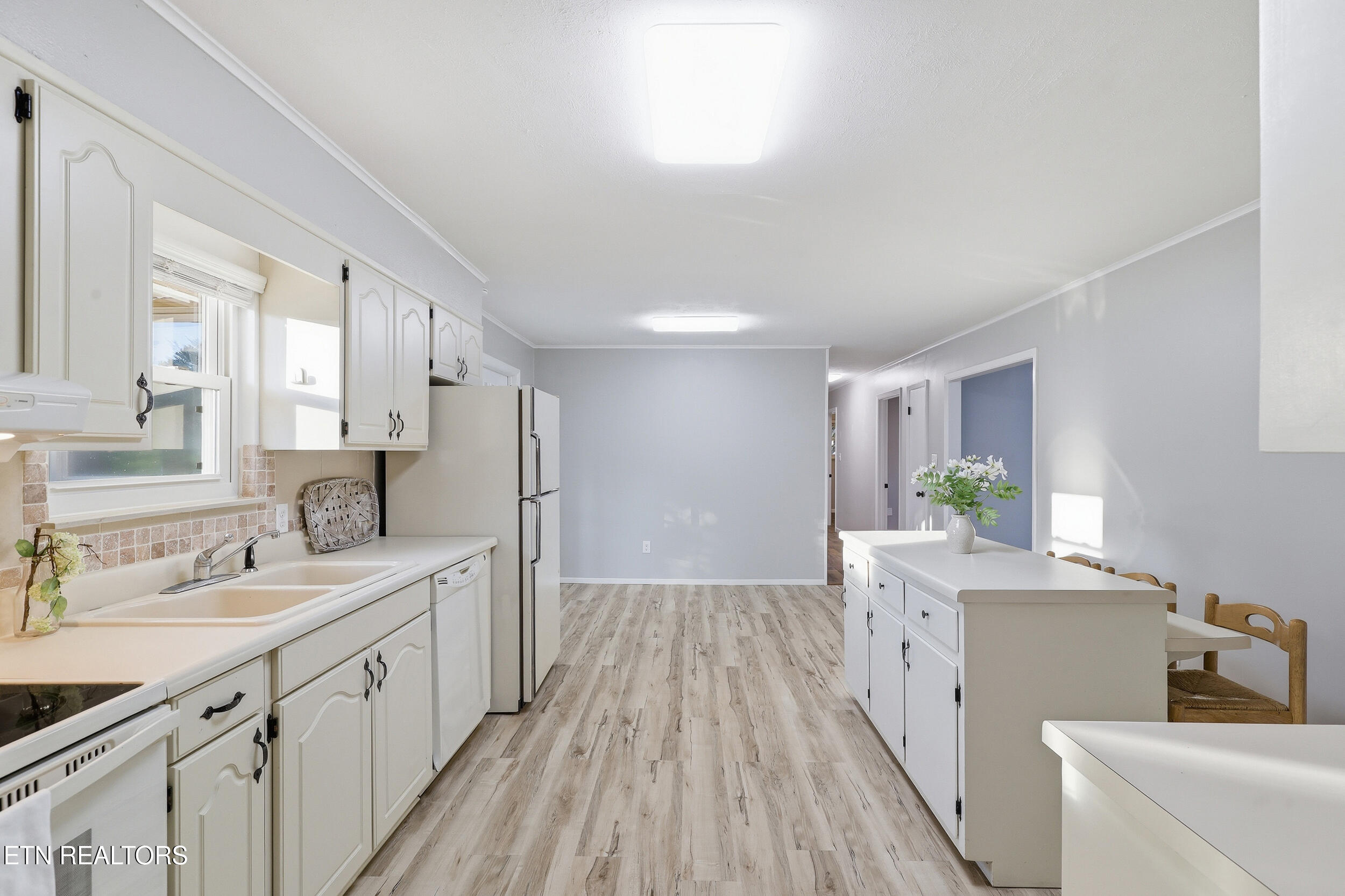 819 Rutledge Pike Blaine, TN 37709 - Photo 17 of 40 32_819_rutledge_pike_0092