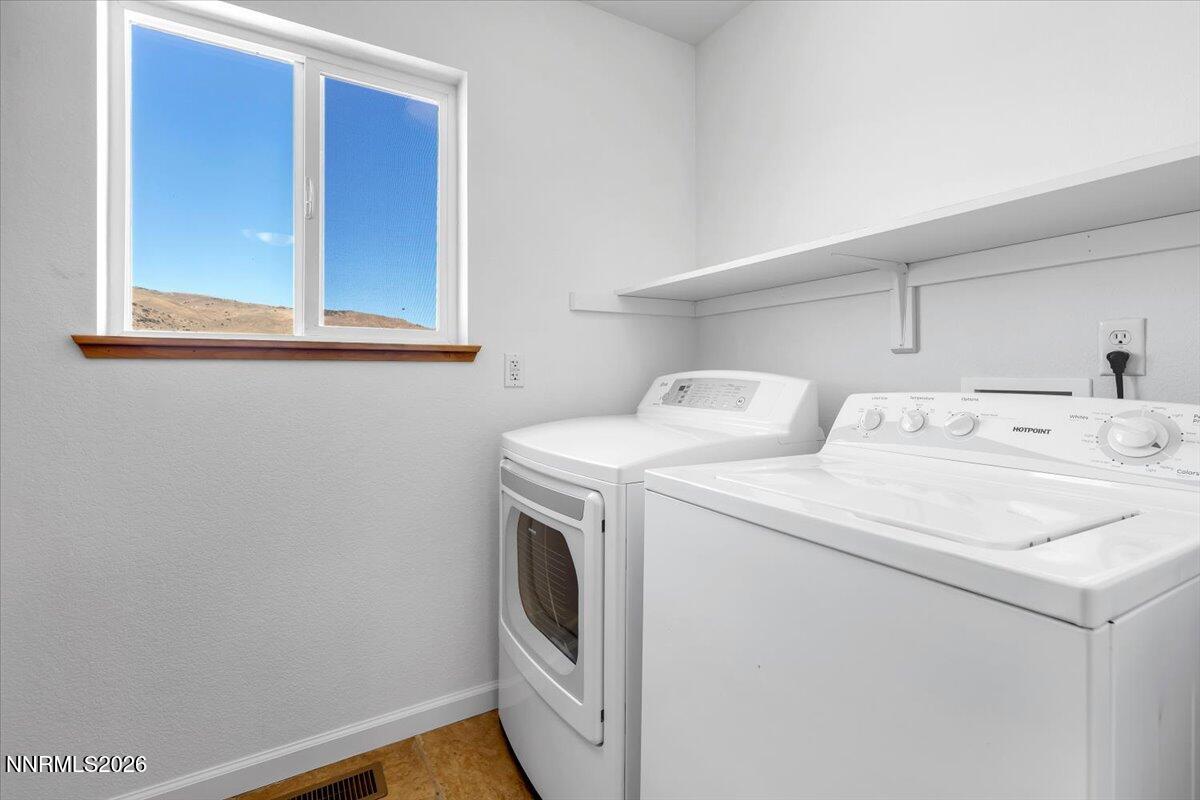555 Serenity Place Reno, NV 89510 - Photo 32 of 67 Laundry Room
