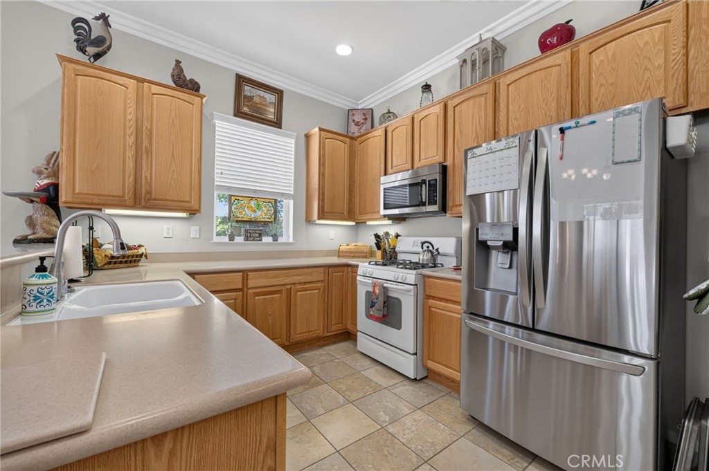 1727 Brittney Road Beaumont, CA 92223 - Photo 17 of 54