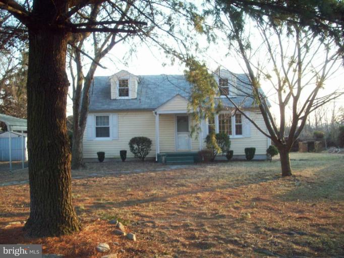 1113 Mapleton Street Woodbridge, VA 22191 - Photo 12 of 17 Exterior (Front)