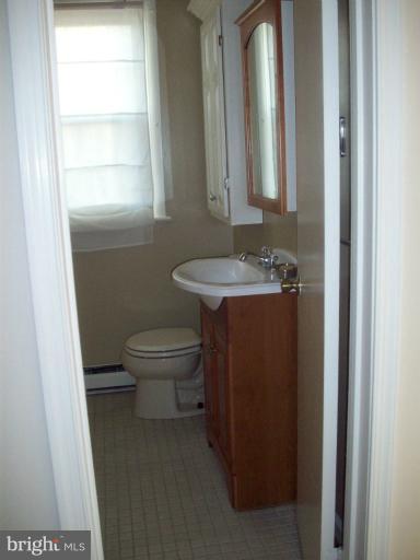 1113 Mapleton Street Woodbridge, VA 22191 - Photo 4 of 17 Bath