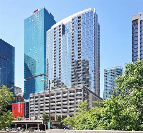 $735,000 | 240 East Illinois Street, Unit 2401, Chicago, IL 60611