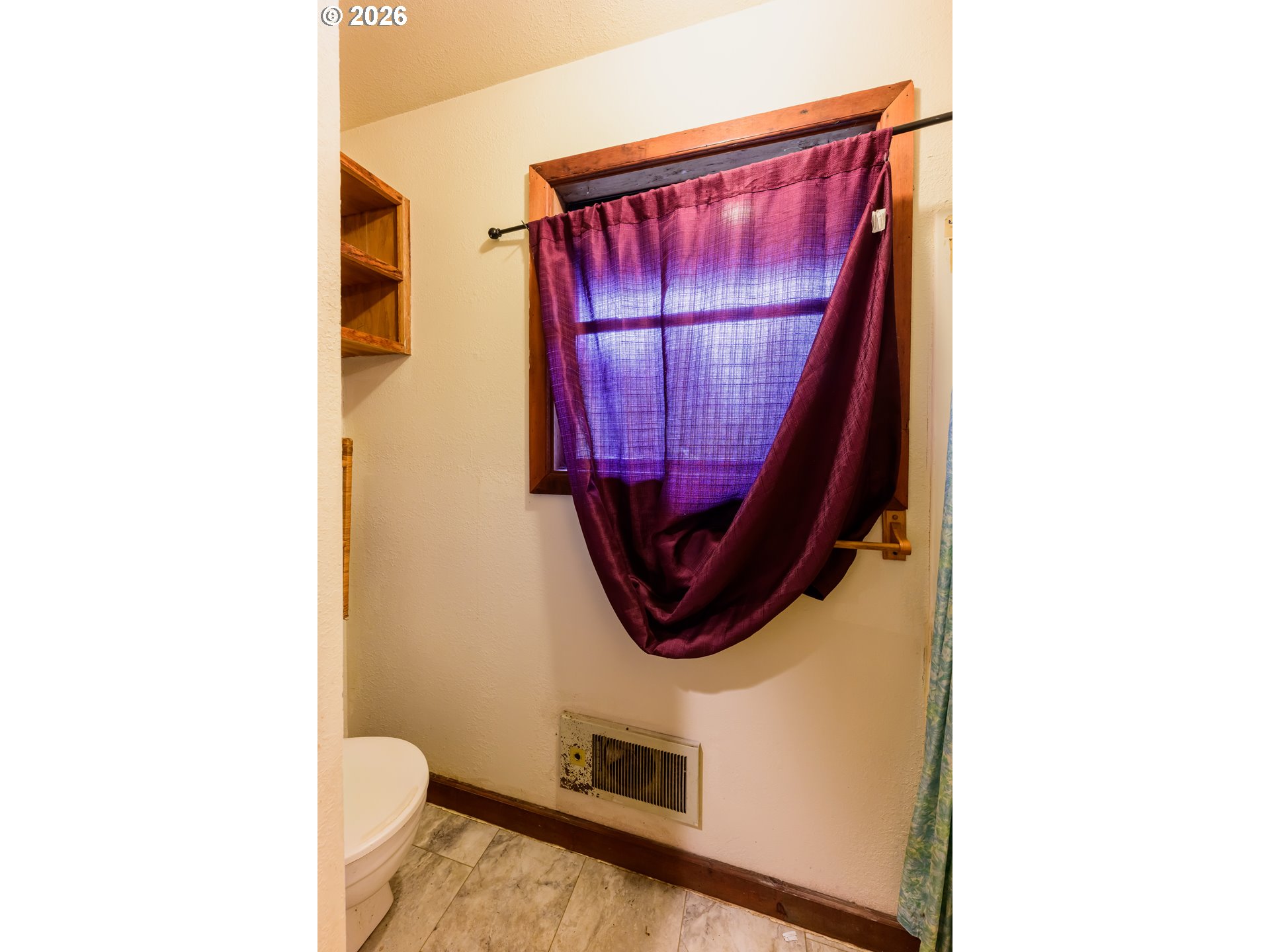 1377 Moonshine Park Road Logsden, OR 97357 - Photo 23 of 40 a bathroom with a toilet and a sink