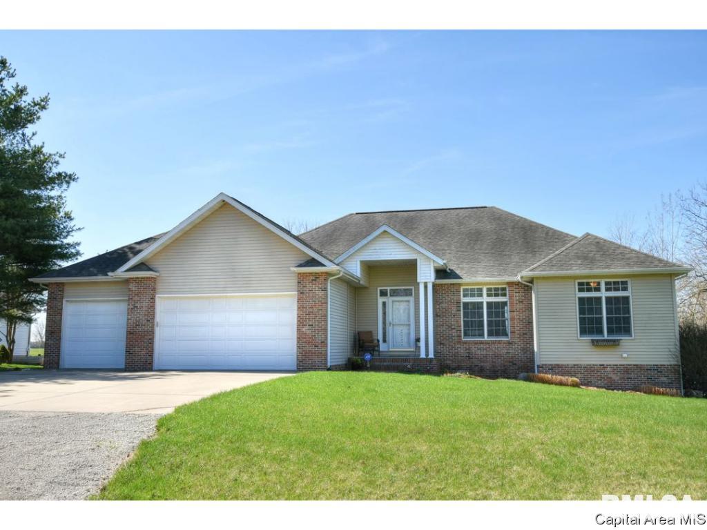 24261 Brierwood Road Athens, IL 62613 - Photo 1 of 36 Gallery Image 1