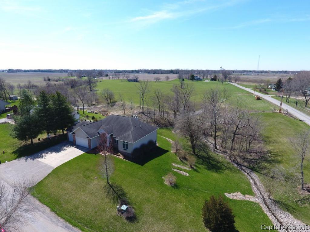 24261 Brierwood Road Athens, IL 62613 - Photo 34 of 36 Gallery Image 34