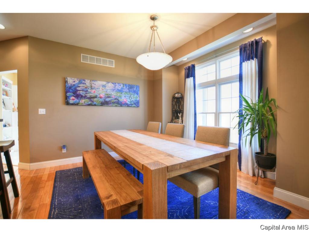 24261 Brierwood Road Athens, IL 62613 - Photo 8 of 36 Gallery Image 8