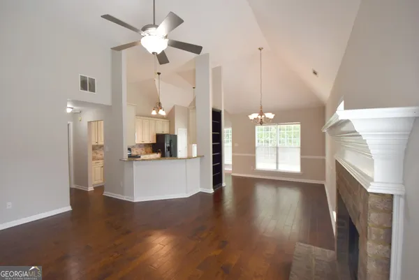 $2,950 | 208 Turnbridge Circle, Peachtree City, GA 30269