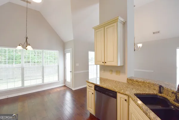 $2,950 | 208 Turnbridge Circle, Peachtree City, GA 30269
