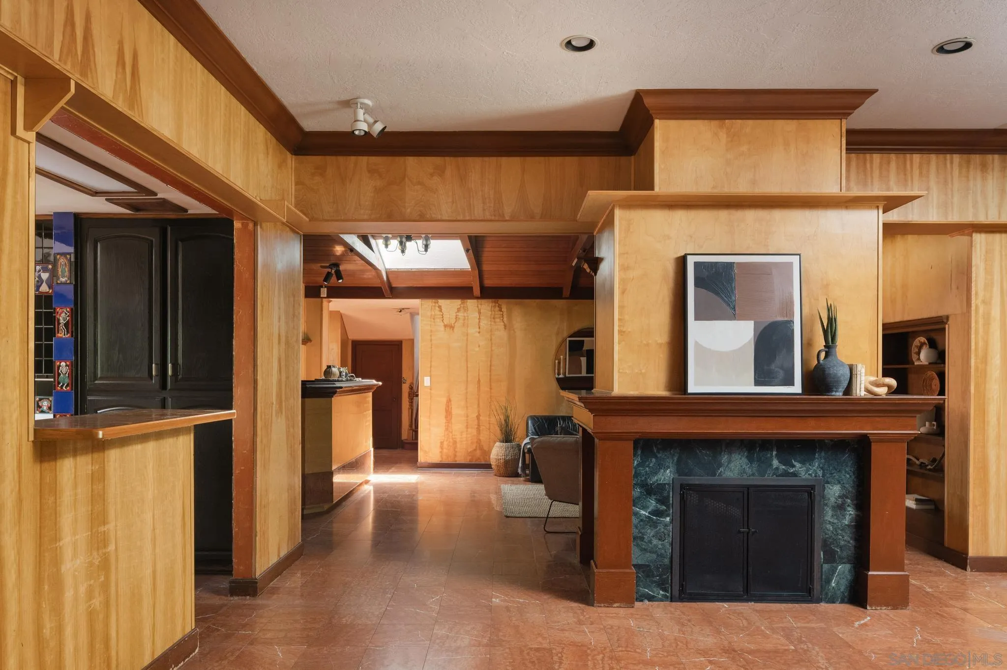 1010 Myrtle Way San Diego, CA 92103 - Photo 24 of 70 a view of a livingroom with a fireplace