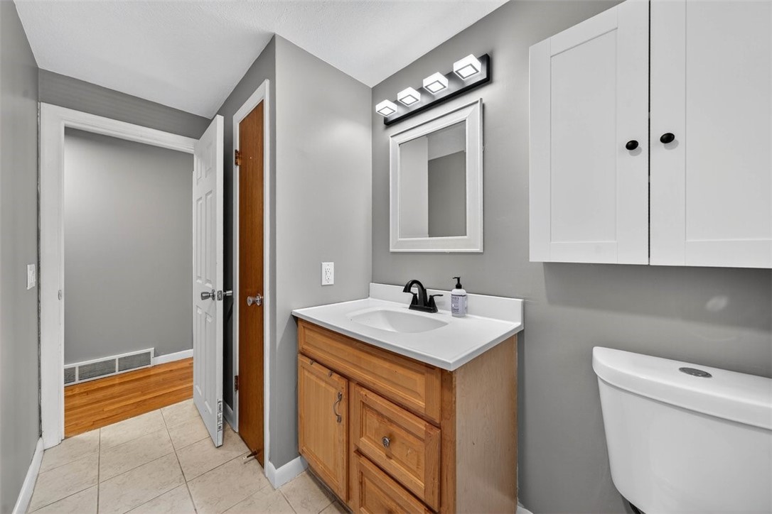 140 Promenade Street Barrington, RI 02806 - Photo 25 of 43