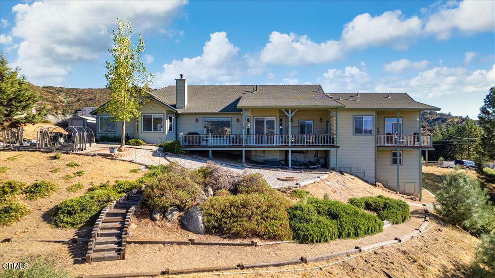 30730 Fox Ridge Court Tehachapi, CA 93561 - Photo 45 of 61 a view of a houses with a yard