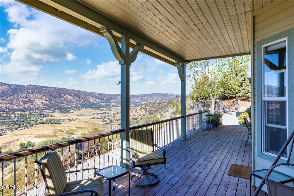30730 Fox Ridge Court Tehachapi, CA 93561 - Photo 49 of 61 a view of a balcony with lake view and a ocean view