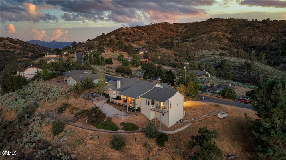 30730 Fox Ridge Court Tehachapi, CA 93561 - Photo 60 of 61 an aerial view of residential houses with outdoor space