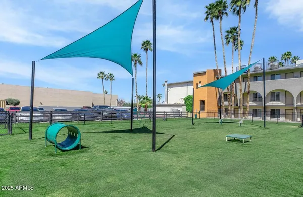 $918 | 2936 East Indian School Road, Unit 1, Phoenix, AZ 85016