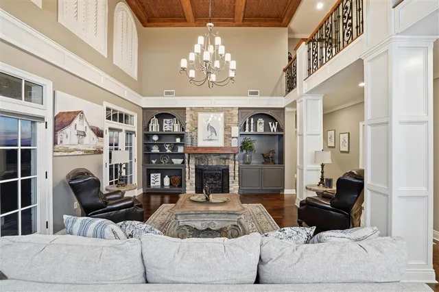 $2,100,000 | 2400 Highway 384, Bell City, LA 70630