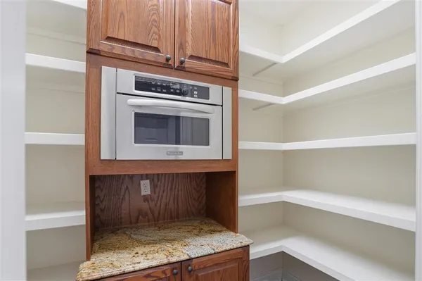 $2,100,000 | 2400 Highway 384, Bell City, LA 70630