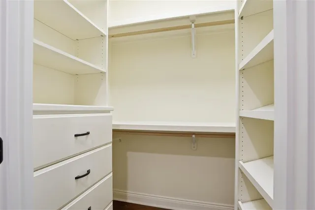 $2,100,000 | 2400 Highway 384, Bell City, LA 70630