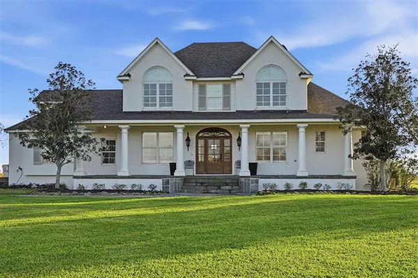 $2,100,000 | 2400 Highway 384, Bell City, LA 70630