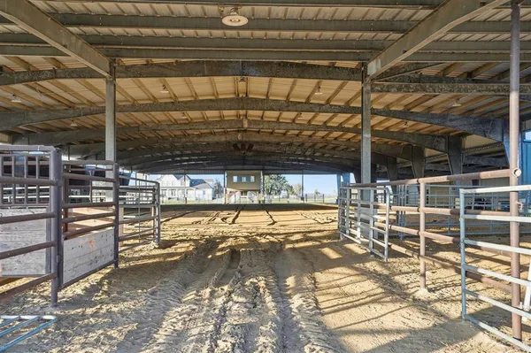 $2,100,000 | 2400 Highway 384, Bell City, LA 70630