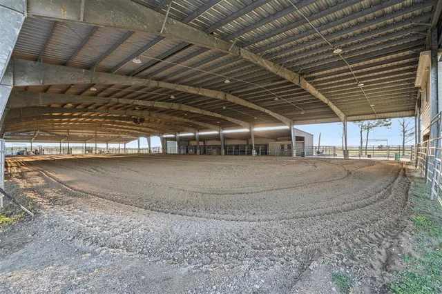 $2,100,000 | 2400 Highway 384, Bell City, LA 70630