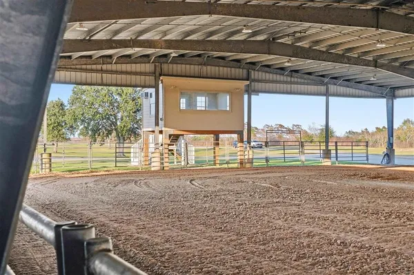 $2,100,000 | 2400 Highway 384, Bell City, LA 70630