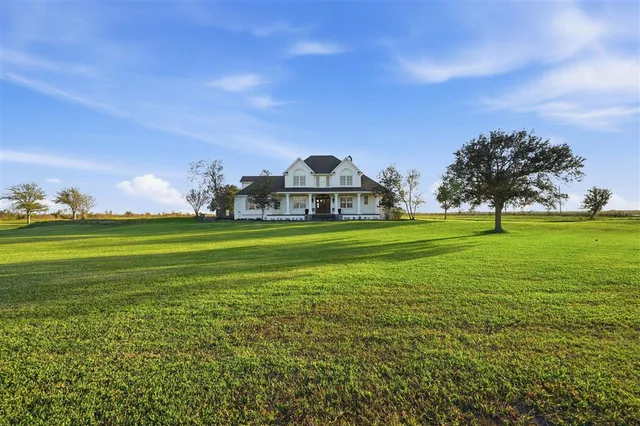 $2,100,000 | 2400 Highway 384, Bell City, LA 70630