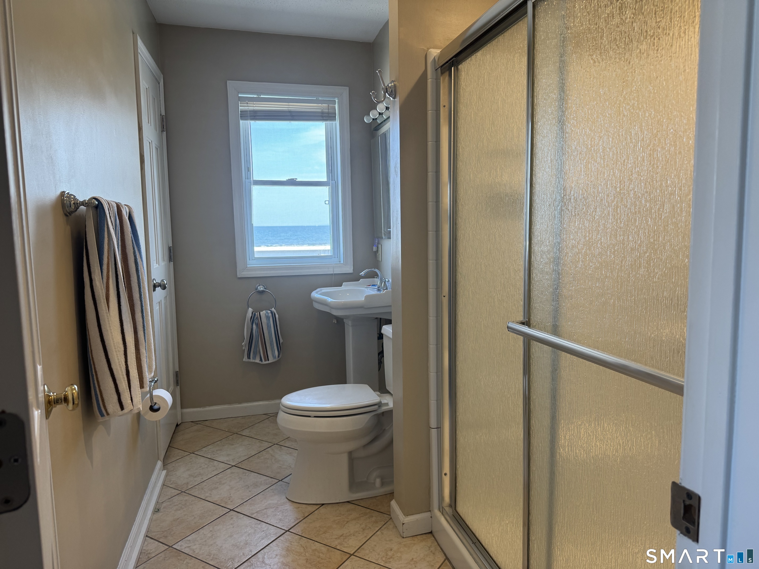 105 Milford Point Road Milford, CT 06460 - Photo 24 of 26 Gallery Image 24