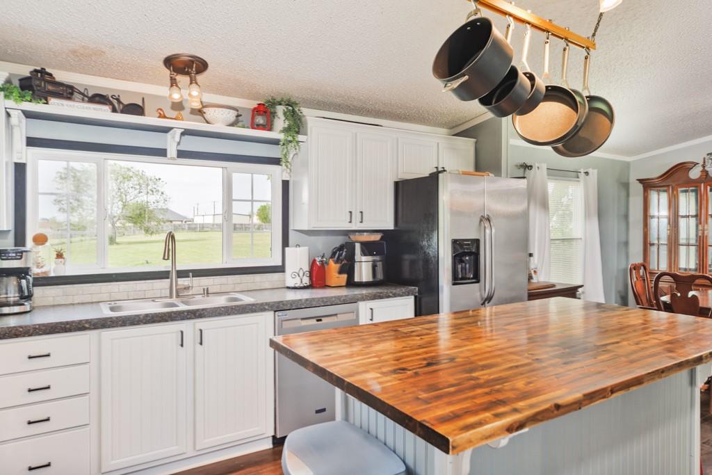 297 Lone Tree Lane Decatur, TX 76234 - Photo 4 of 20 Beautiful View from Kitchen Window