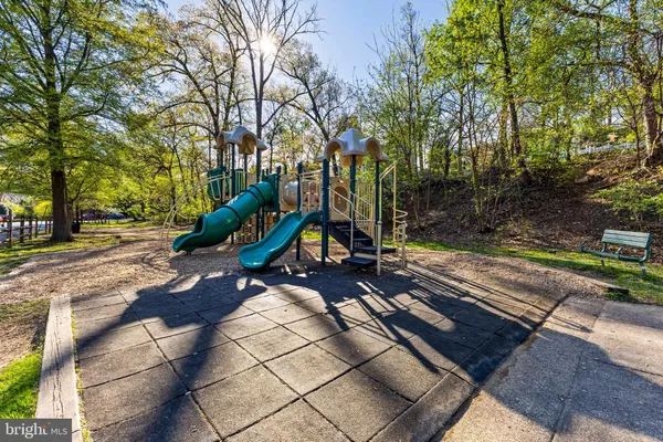 $255,000 | 5003 10th Street South, Unit 5, Arlington, VA 22204
