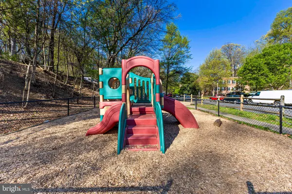 $255,000 | 5003 10th Street South, Unit 5, Arlington, VA 22204