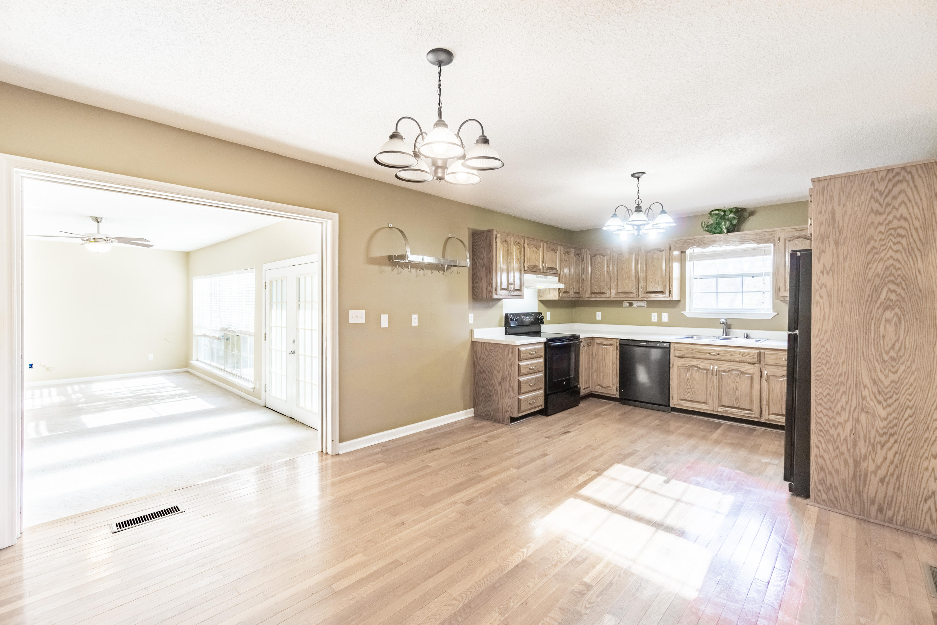 4008 Slygo Road Trenton, GA 30752 - Photo 12 of 42 E1E49EA4-68CB-4F07-9CE9-FFB398E7FB24